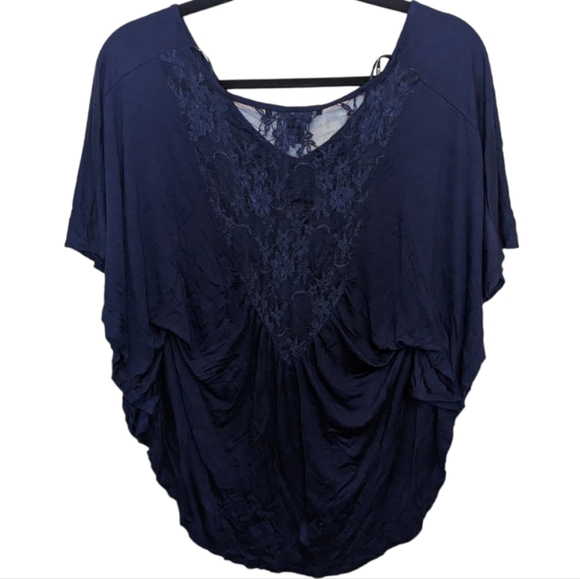 NWT Forever 21 Navy Flowy Lace Back Top Size L - Picture 2 of 11